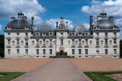 Le-chateau-de-Cheverny-scaled